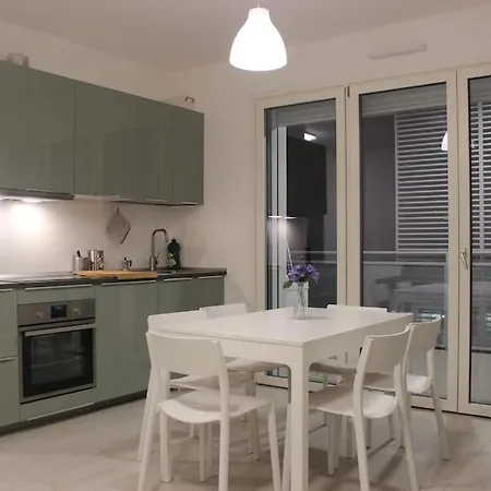 Luxury 3 Bedroom 100 Mq Next To Rho Fiera And San Siro شقة
