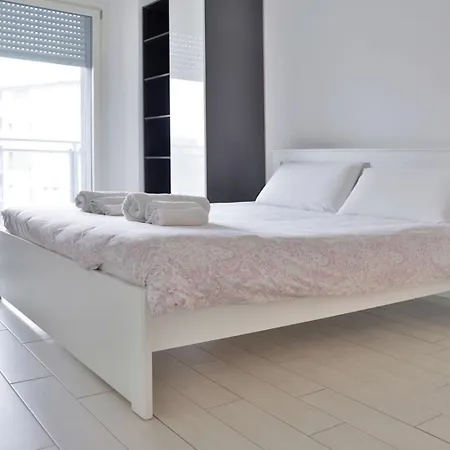 Luxury 3 Bedroom 100 Mq Next To Rho Fiera And San Siro شقة *